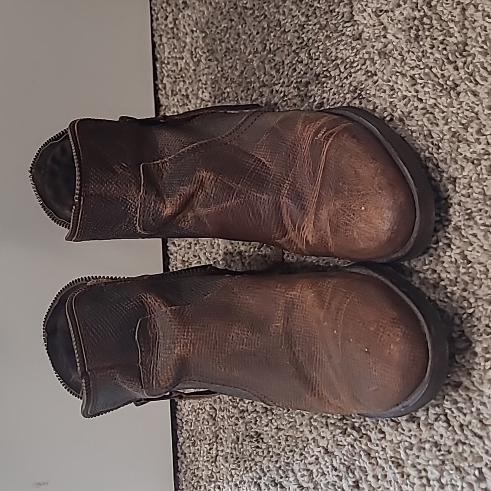 Circle G Women’s Booties size 7